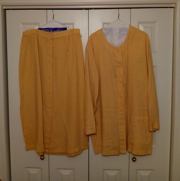 Fern Bratten Dresses & Skirts - Fern Bratten Linen suit